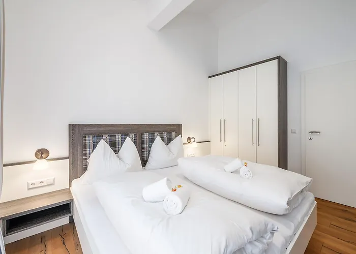 Апартаменти Zielhang365 - By Mynests